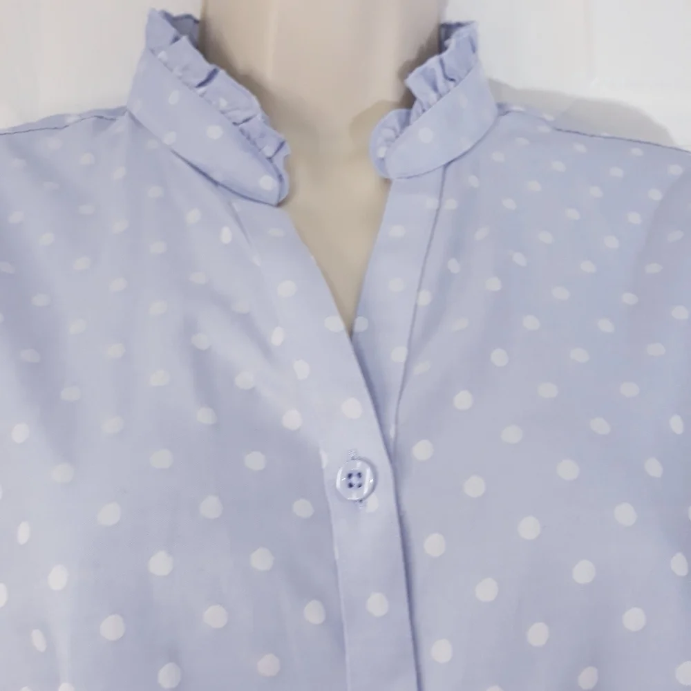 Chico's No Iron Cotton Long-Sleeve Button Down Lavander Polka Dott Shirt Small